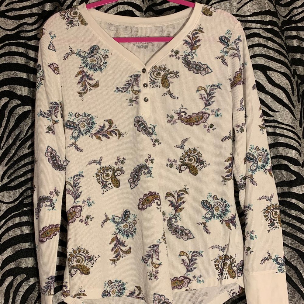 Long Sleeve Paisley Print Knit Top